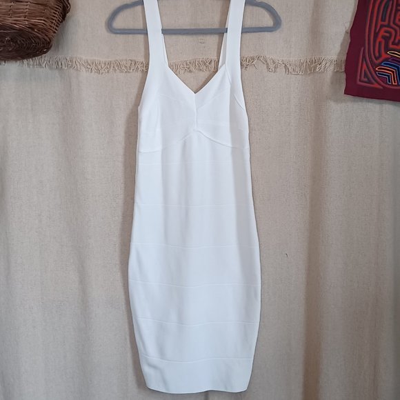 Ivory Sleeveless Bodycon Bandage Sheath Dress size L - Picture 1 of 7